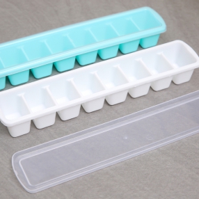 Khay đựng đá
